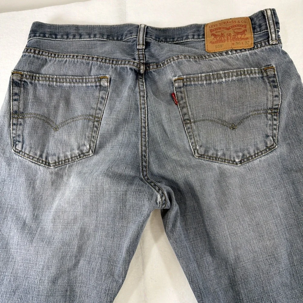 Levi's 551 Jeans Men's 36x32(see Pictures) Blue Denim Relaxed Fit Zip Distressed